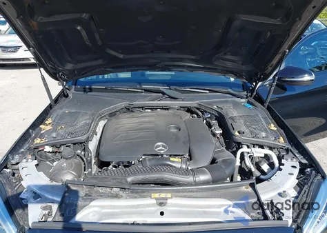 2019 Mercedes-Benz C 300 из США, поврежденный, VIN 55SWF8DB2KU295432